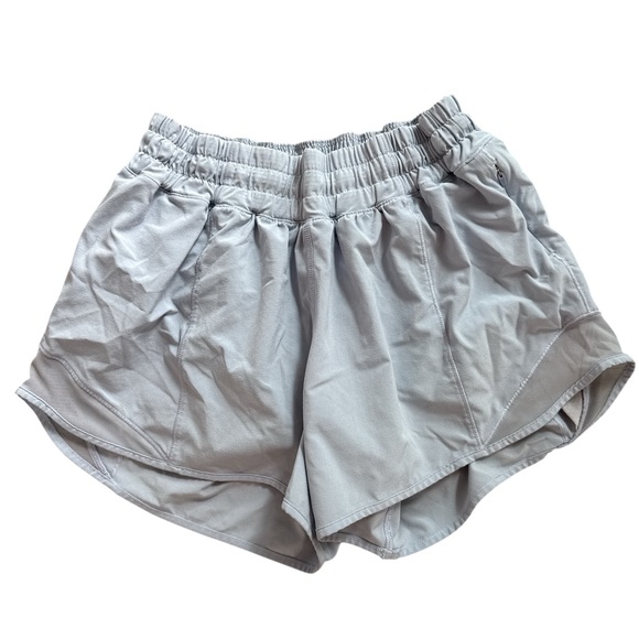 Lululemon Hotty Hot Short II W7AGTT - Picture 1 of 5